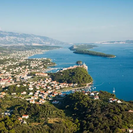 In With Balcony, Air Conditioning, W-lan, Washing Machine Apartmán *