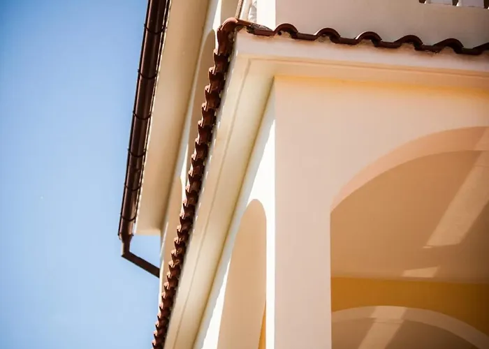 Apartment In With Balcony, Air Conditioning, W-lan, Washing Machine *