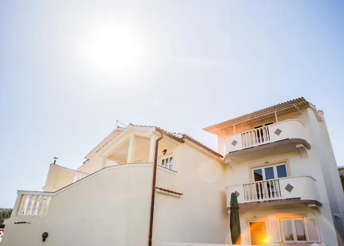 In With Balcony, Air Conditioning, W-lan, Washing Machine *
