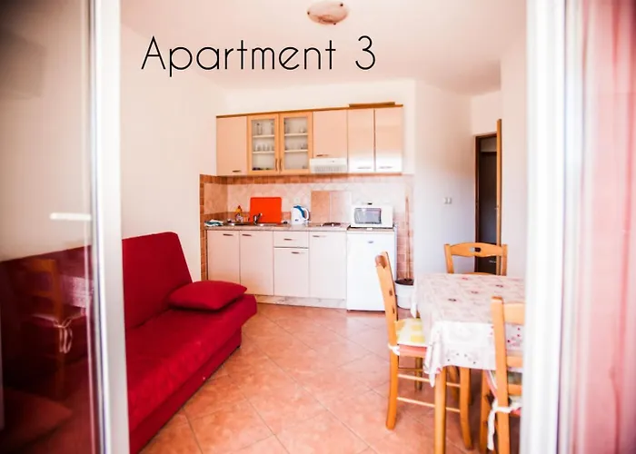 Apartment In With Balcony, Air Conditioning, W-lan, Washing Machine *